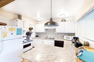 Beach Retreat -- Lower Retreat - 2