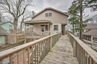 Lake Michigan Waterfront Home 1 Mile to Downtown! - Douglas - 9