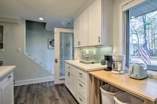 Centrally Located Townhome about 1 Mi to Bethany Beach - 3