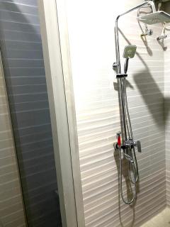 Nue-Crest Hotels & Suites - 3