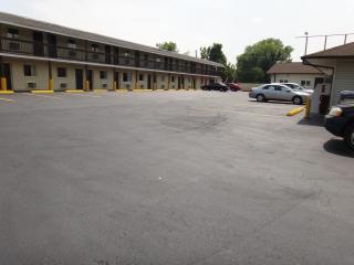 Indian Mound Motel - Fairmont City - 7