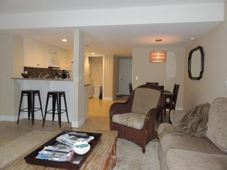 2 Bedrooms, 2 Bathrooms, Sleeps seven Bikes & Beach Gear included - 3