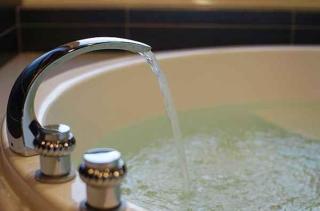 Golden Bay Holiday Inn - 1