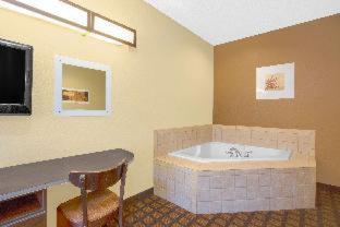 Microtel Inn & Suites by Wyndham Harrisonburg - Harrisonburg - 4