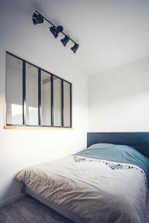 Studio cosy les pieds dans l'eau, climatisé, Parking privé, Vue montagne - 8