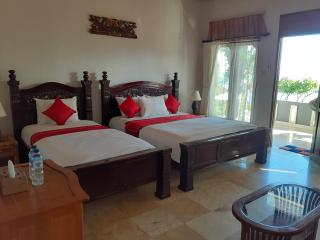 Double One Villas - Amed - 3