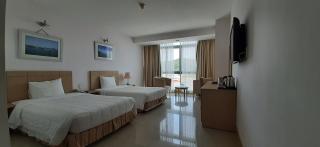 River Hotel - 3