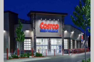 Upscale Suite By Restaurants, Costco, Best Buy, Airport - 7