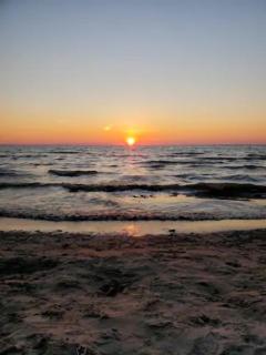 Cottage with River Front & minutes away from Beach - 9