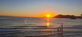 Lindíssimo frente mar 3 Quartos - 4