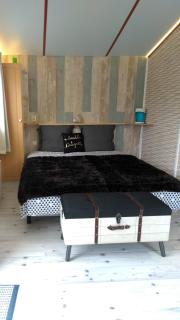 le haut village Chambre d'hôtes Mobi-Loft cosy sauna ,douche ,chromothérapie - 9