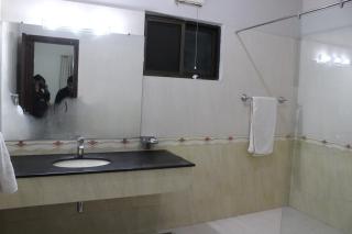 Royal Luxus Guest House - 2