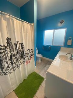 Small Private LA Bedroom w WIFI - Private Fridge - AC near USC - Exposition Park - USC Memorial Coliseum - Banc of California BMO Stadium - Downtown Los Angeles DTLA - University of Southern California USC!!! - Los Angeles - 5