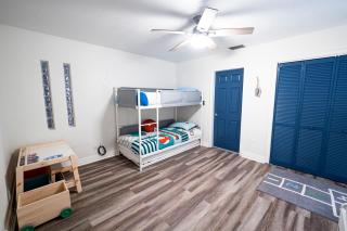 Newly Renovated 3br2ba Duplex with private Dock - Key Colony Beach - 1