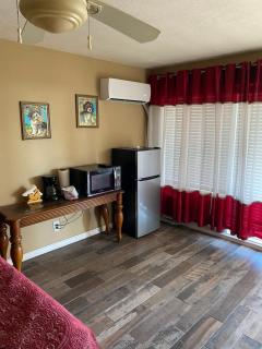 Capri Beach Hotel - 2