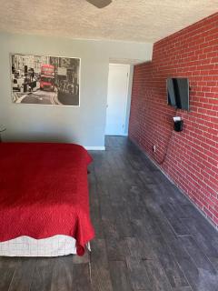 Capri Beach Hotel - 4