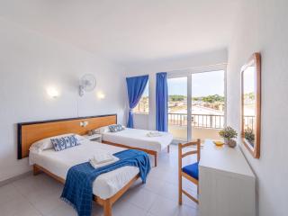 Hostal Port Corona - 2