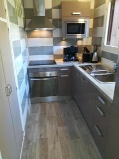 Appartement classé 3 étoiles au 1er étage d'une maison avec jardin dans un quartier calme - Cavalaire-sur-Mer - 3