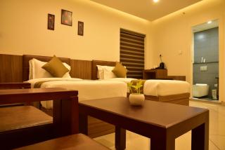 WHITE SUITE HOTEL - Kozhikode - 7