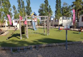 Mobilhome beaux volumes ES40 - Fréjus - 1