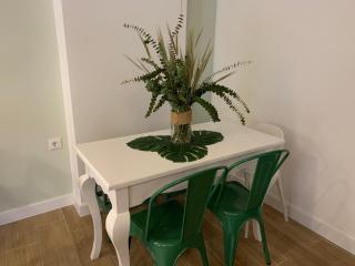LA MOMA Apartments & Room - 8