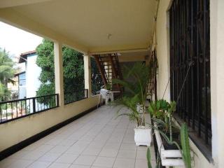 Ótima Localização Apartamento 2 Quarto ORLA PIATÃ Em Condomínio - 1