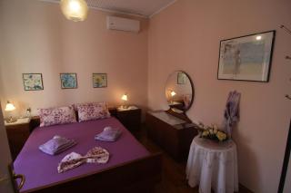 Nicola's House with private parking - 2