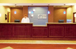 Holiday Inn Express Hotel & Suites Brooksville-I-75 by IHG - Ridge Manor - 1