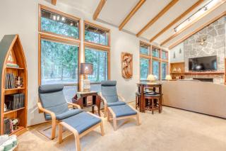 Clear Creek Retreat - Rhododendron - 9