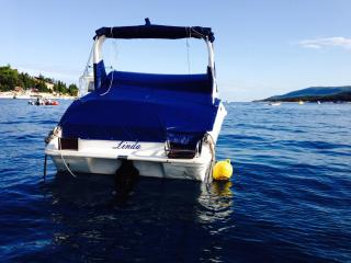 2 Bed House - Sleeps 4 - HotTub - Garden - Parking - 3