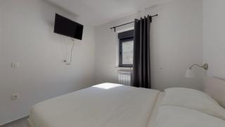 Beachfront - 2 bedrooms - 4 Guests - Barbecue - Labin - 3