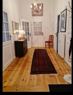 Nana-EG-80m2 sanierter Altbau-Parkplatz-kleiner Garten-WLAN-NETFLIX-2Zimmer-Küche-Dusche-Wanne-Waschmaschine - Oberhausen - 2