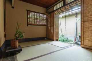 Toshiharu Ryokan - Kyoto - 1