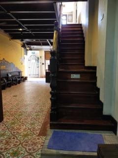 Phuket Sunny Hostel - 8