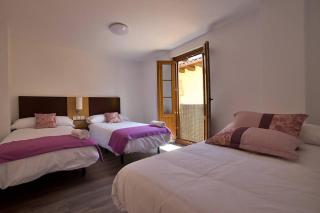 Alojamientos barrio humedo Plaza Mayor 1 - 0