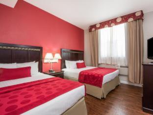 Ramada by Wyndham San Diego Airport - 4