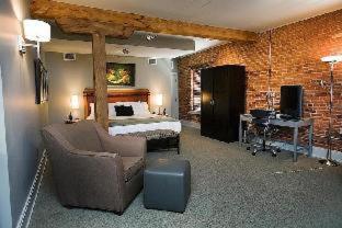 Lancaster Arts Hotel - 1