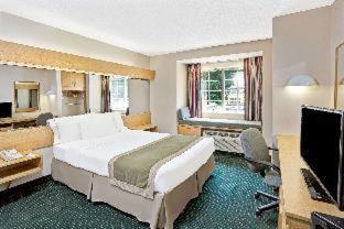 Microtel Inn by Wyndham Raleigh-Durham Airport - Morrisville - 8