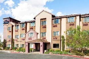 Baymont by Wyndham Las Vegas South Strip - Las Vegas - 9