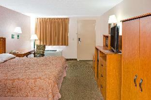 Super 8 by Wyndham Laurel - Laurel - 3