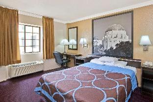 Super 8 by Wyndham Hollywood/LA Area - Los Angeles - 6