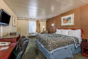 Days Inn by Wyndham Pittsburgh - Pittsburgh - 6