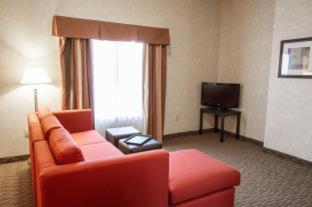 Comfort Suites Grand Rapids North - 1