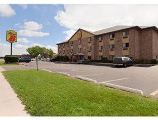 Super 8 by Wyndham Bridgeview/Chicago Area - 7