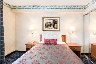Ramada by Wyndham Kent Seattle Area - Kent - 9