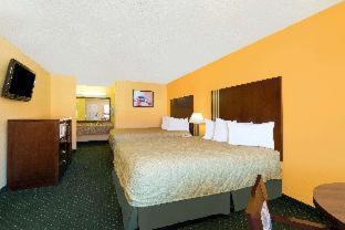 Ramada by Wyndham San Antonio Near SeaWorld - Lackland AFB - San Antonio - 6