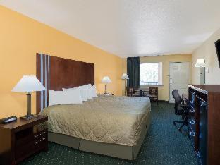 Ramada by Wyndham San Antonio Near SeaWorld - Lackland AFB - San Antonio - 3