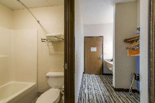 Quality Inn Michigan City South - 9