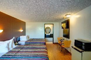 Americas Best Value Inn Heath-Newark - 4