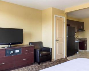 MainStay Suites Minot - Minot - 8